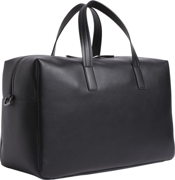 CLEAN ESSENTIAL WEEKENDER