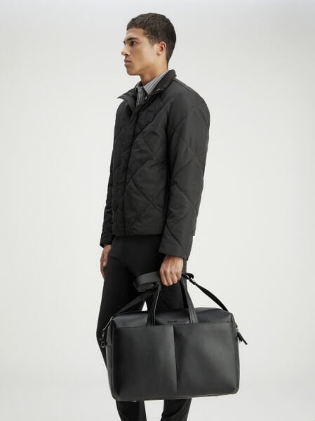 CLEAN ESSENTIAL WEEKENDER