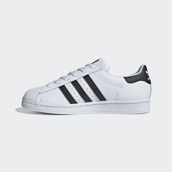 SUPERSTAR W