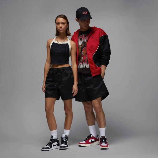 M J ESS STMT WOVEN SHORT 5''