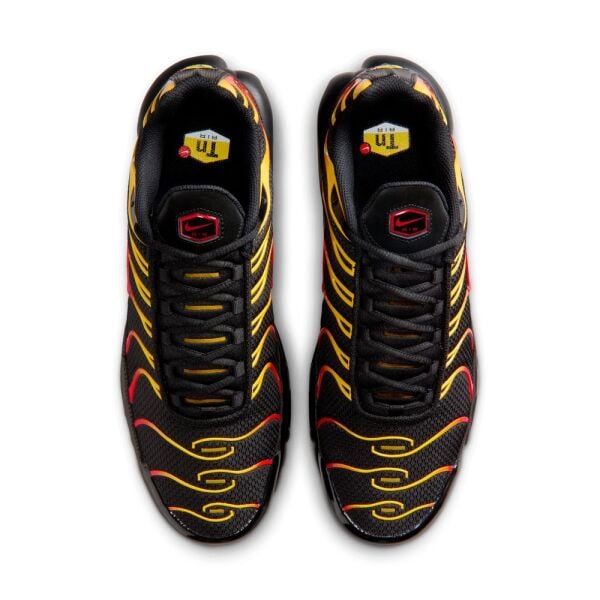 NIKE AIR MAX PLUS