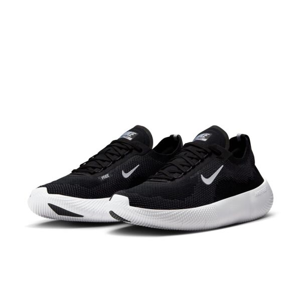 NIKE FREE 2025