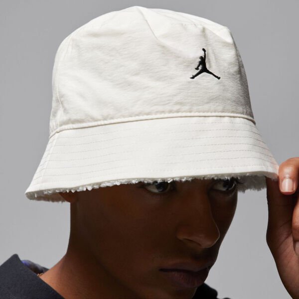 U J APEX BUCKET WINTER
