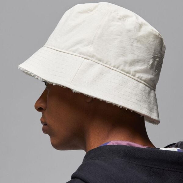 U J APEX BUCKET WINTER