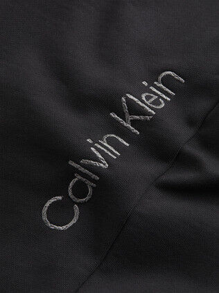 TEXTURED EMBR LOGO SWEATSHORTS