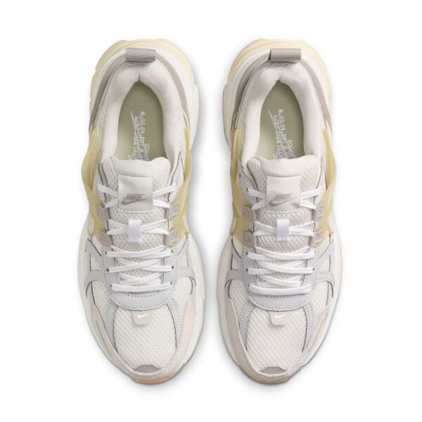 W NIKE V2K RUN