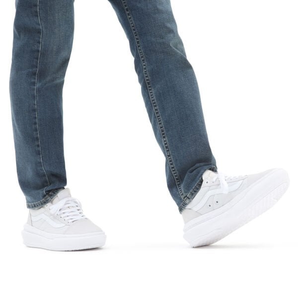 UA Old Skool Overt CC