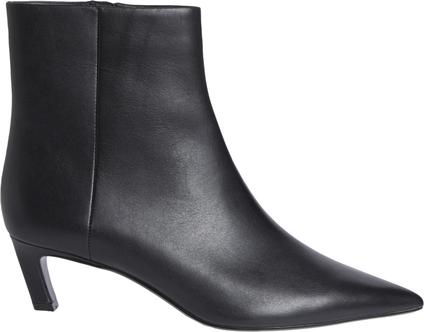 ESS KITTEN HEEL ANKLE BOOT