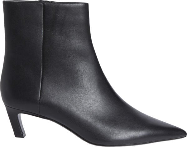ESS KITTEN HEEL ANKLE BOOT