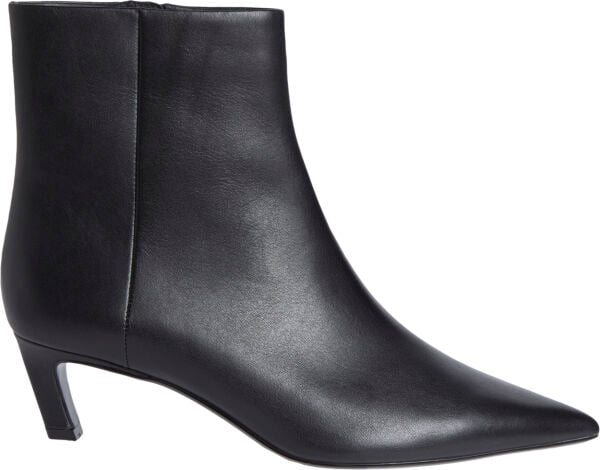 ESS KITTEN HEEL ANKLE BOOT