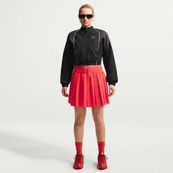 W NSW KNIFE PLEAT SKIRT