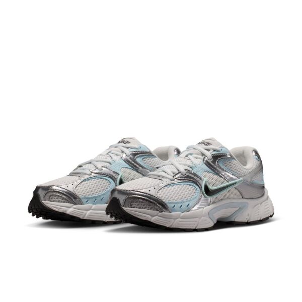 W NIKE V5 RNR