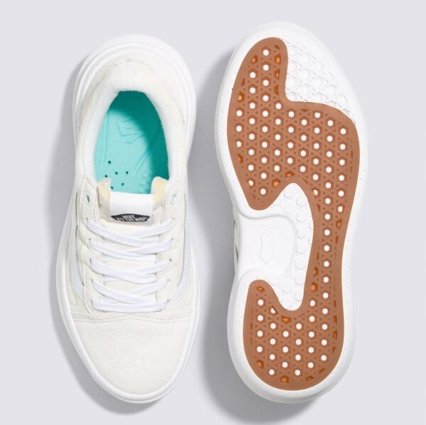 UA Old Skool Overt CC