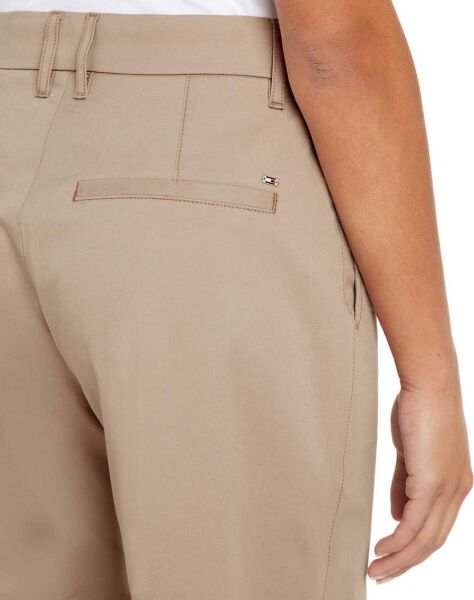 SLIM STRAIGHT CO CHINO