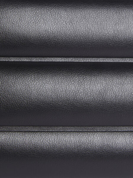 LINE QUILT MEDIUM ZIP AROUND