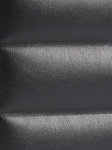 LINE QUILT MEDIUM ZIP AROUND