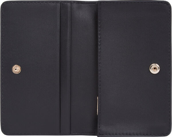 LUXE LEATHER MED FLAP