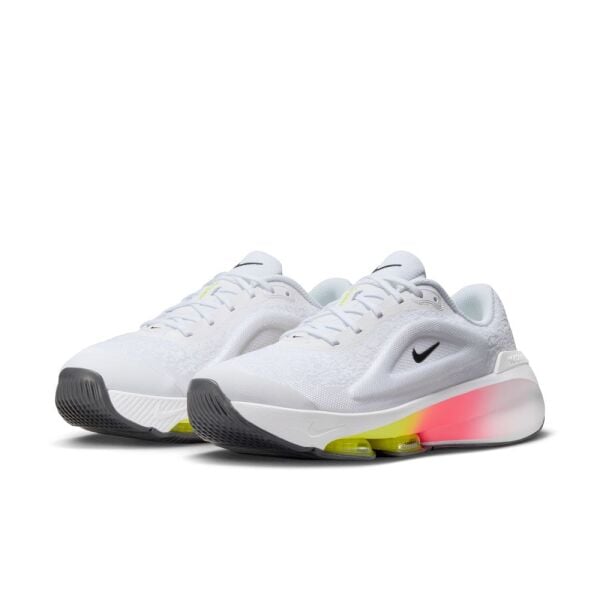 W NIKE VERSAIR