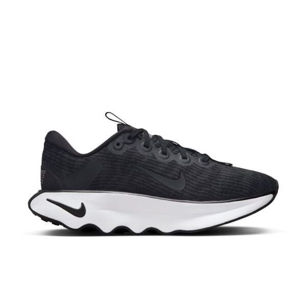 WMNS NIKE MOTIVA