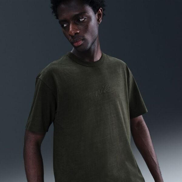 M NSW TEE SSNL PRE ESS FH25