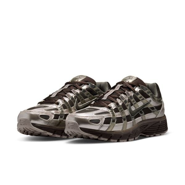 W NIKE P-6000