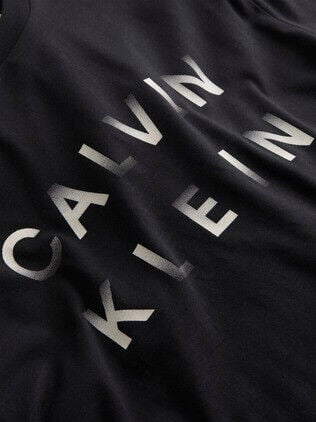 CP-ENLARGED LOGO T-SHIRT