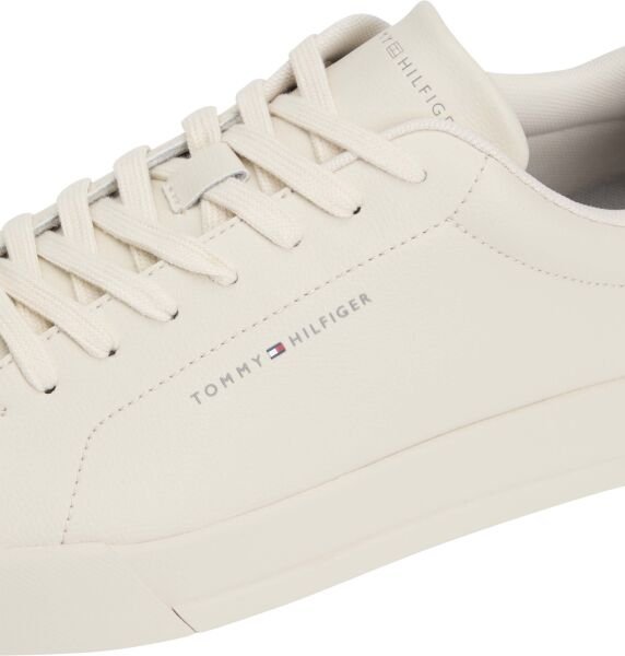 TH COURT LTH DETAIL ESS