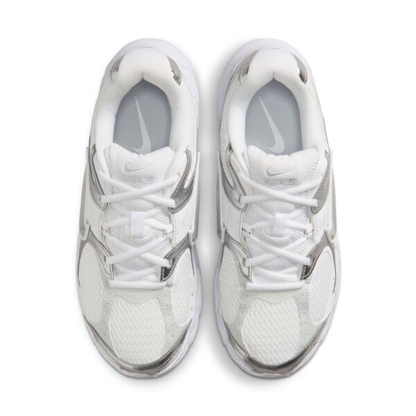 W NIKE V5 RNR