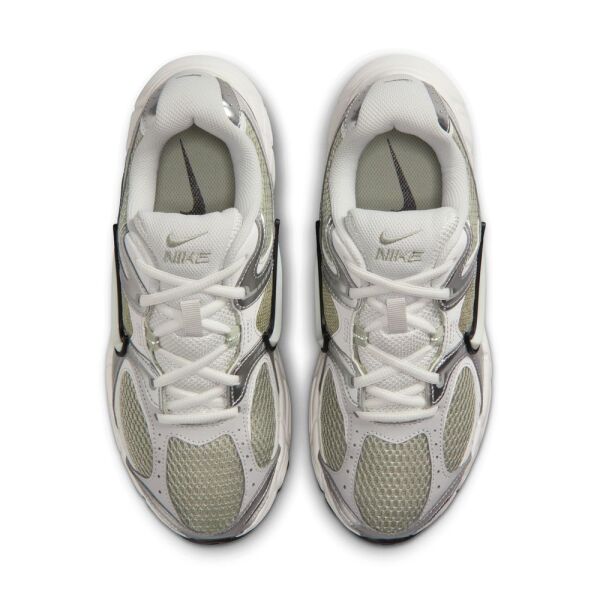 W NIKE V5 RNR