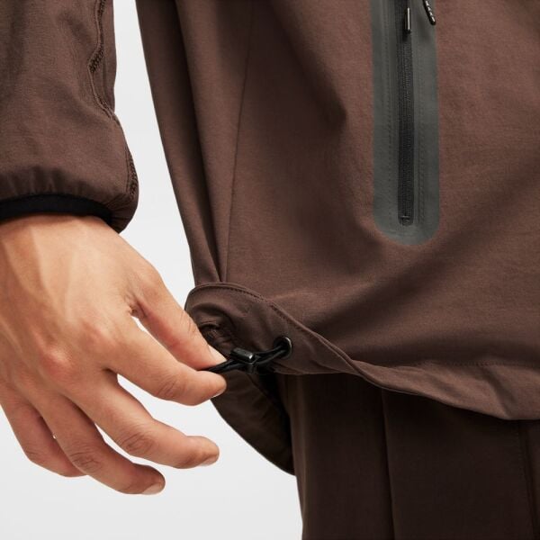 M NK TCH WVN WR FZ JKT