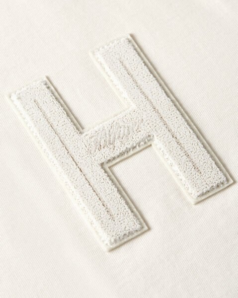 VARSITY HILFIGER TEE