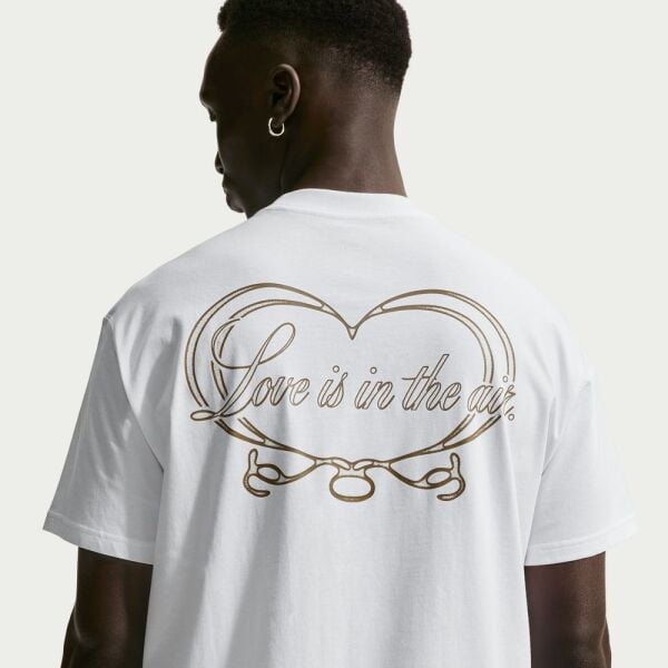 U NSW TEE LSE LOVE IN AIR