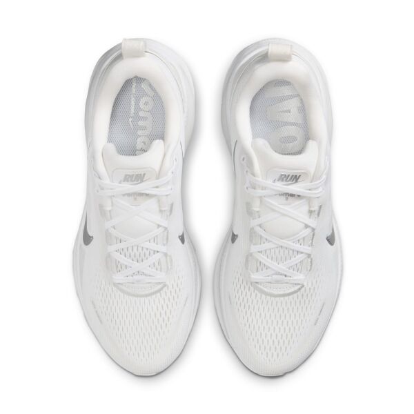 W NIKE VOMERO 18