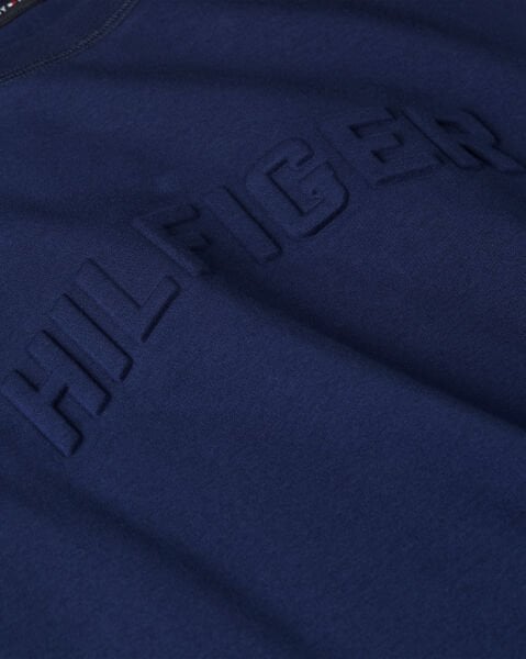 HILFIGER ARCH EMBOSSED TEE