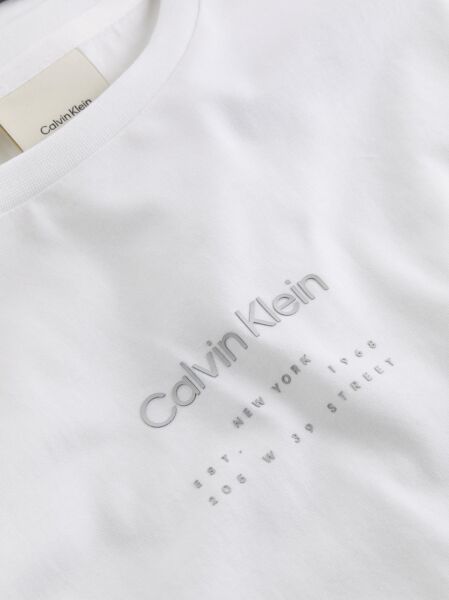 RAISED EDITORIAL LOGO T-SHIRT
