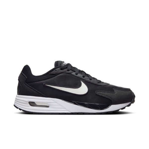 NIKE AIR MAX SOLO