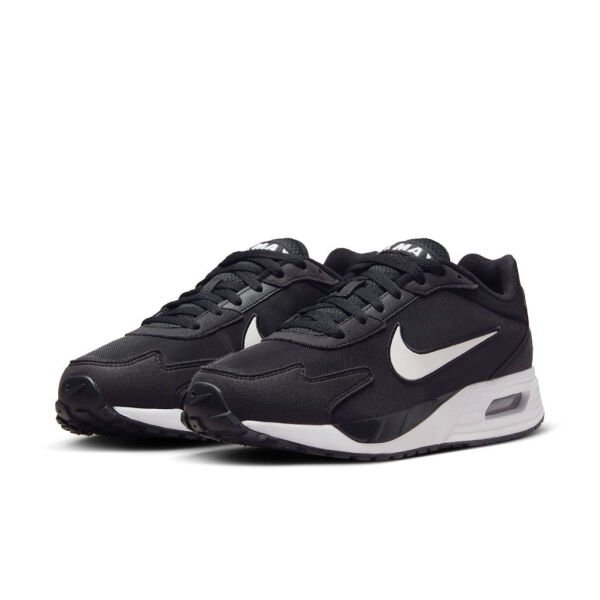 NIKE AIR MAX SOLO