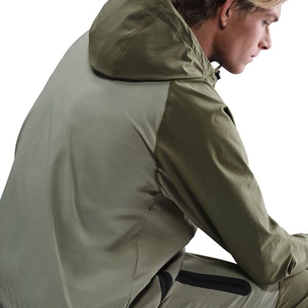 M NK DF TCH WVN WR FZ JKT