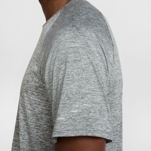 M NK DFADV STRIDE SS TOP