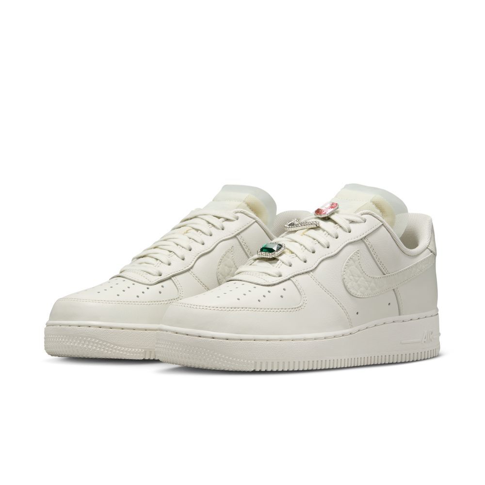 WMNS NIKE AIR FORCE 1 LO PRM Beyaz - 38.5
