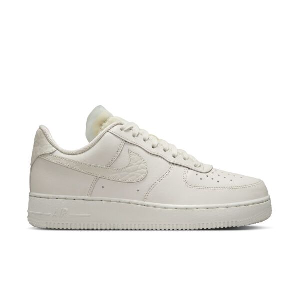 WMNS NIKE AIR FORCE 1 LO PRM Beyaz - 38