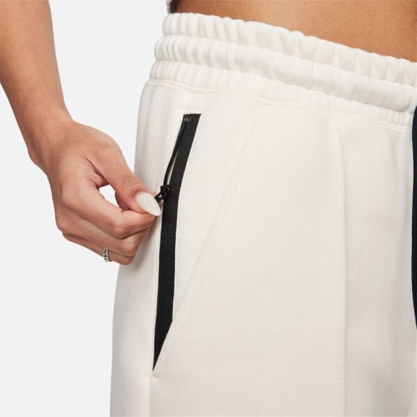 W NSW TCH FLC MR JGGR