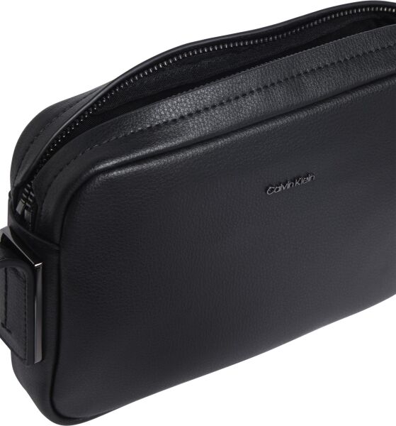 MODERN BUSINESS FLAT CAMERA BA