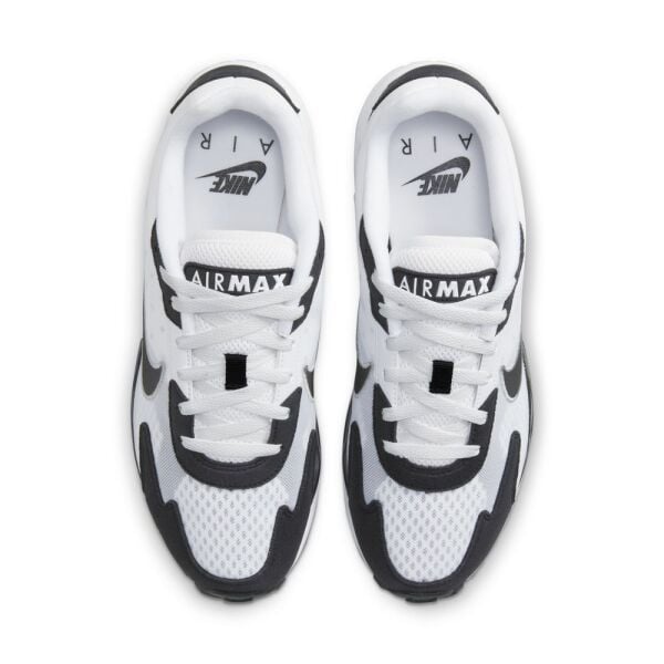 NIKE AIR MAX SOLO