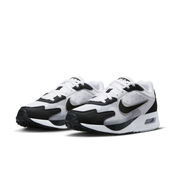 NIKE AIR MAX SOLO