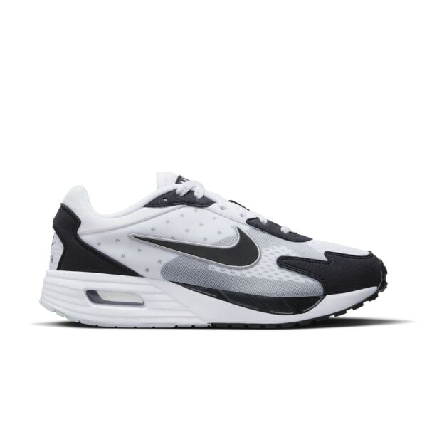 NIKE AIR MAX SOLO