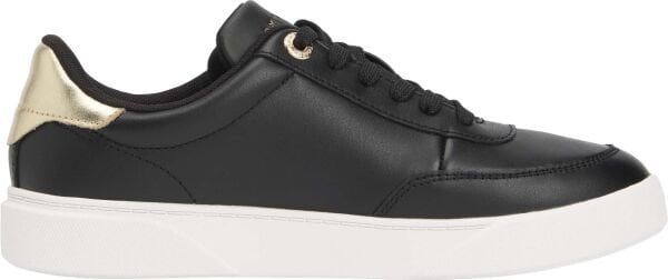 ESSENTIAL CHIC COURT SNEAKER