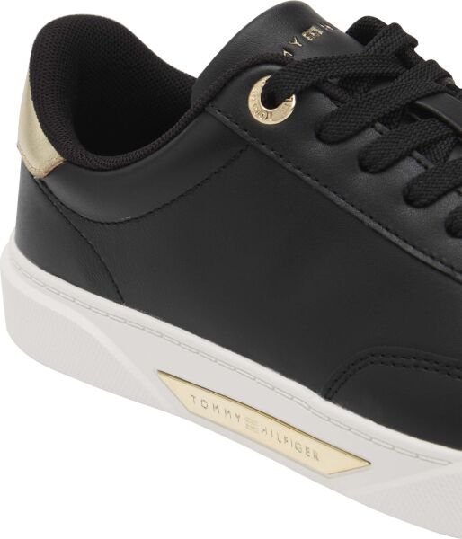 ESSENTIAL CHIC COURT SNEAKER
