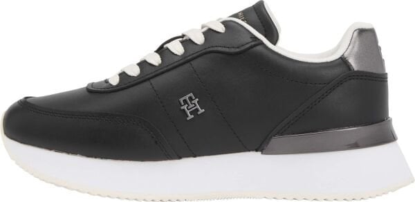 CHIC FASHION RUNNER