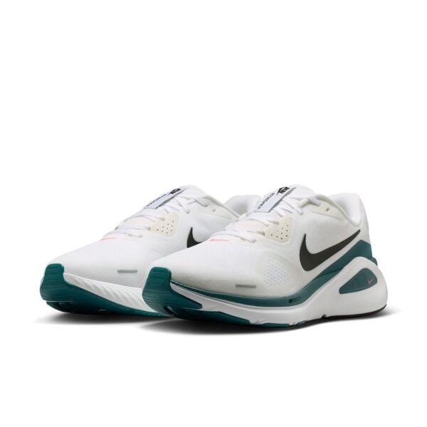 NIKE STRUCTURE 26
